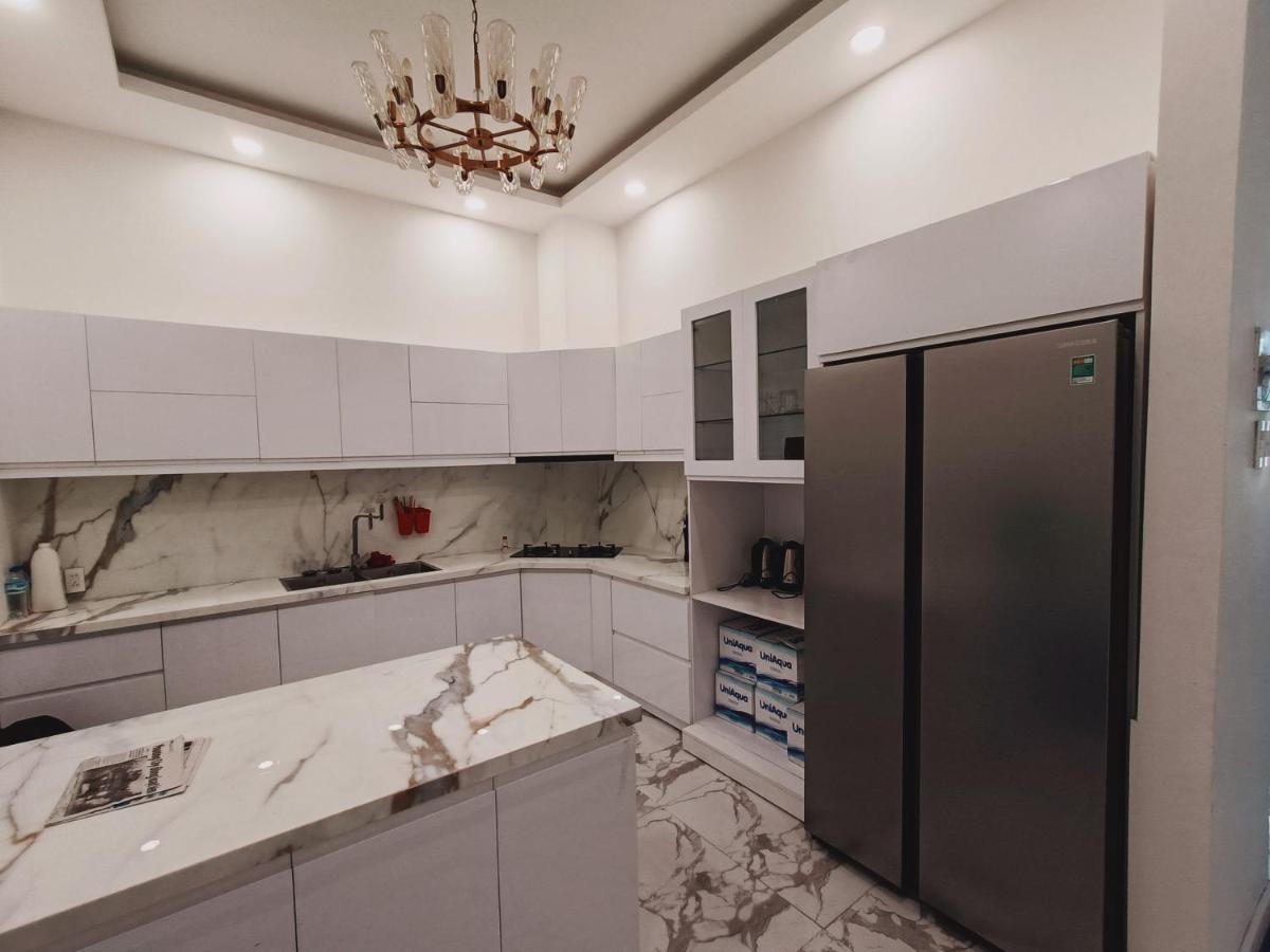 The White Hotel دالات المظهر الخارجي الصورة